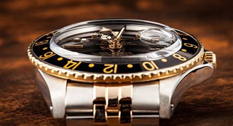 plexiglas van rolex poleren|How to See Which Rolex Crystal Your Watch Has .